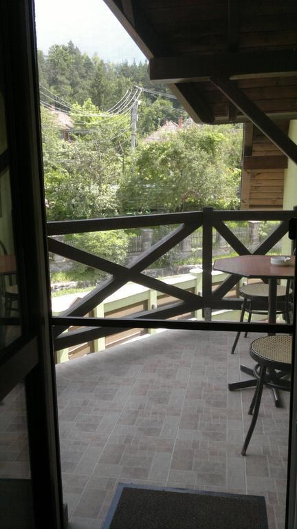 Hotel Imola Vendeghaz Sovata Exterior foto