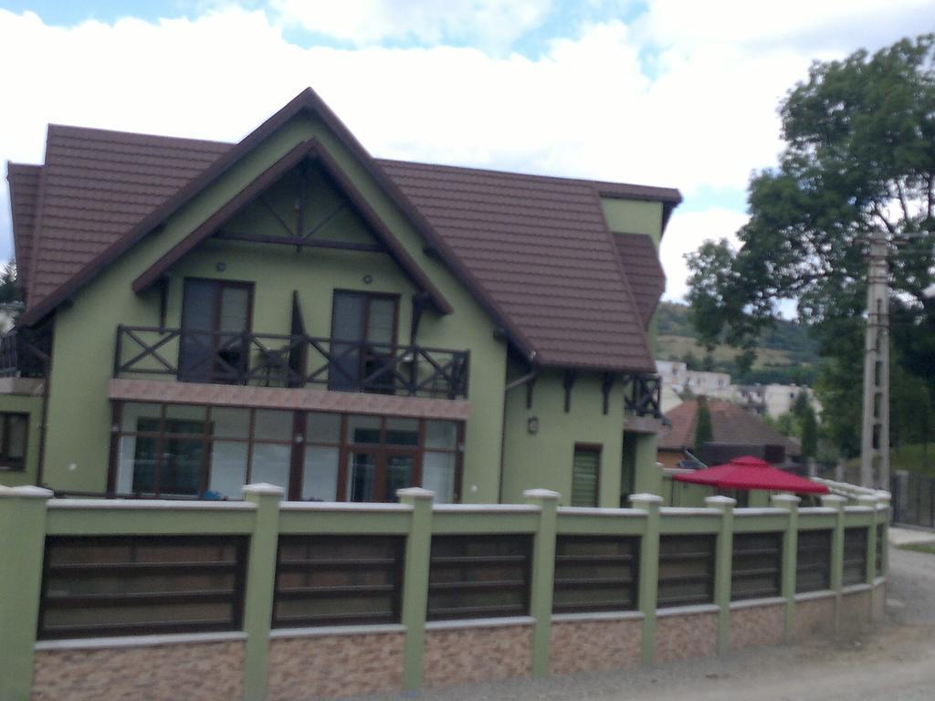 Hotel Imola Vendeghaz Sovata Exterior foto
